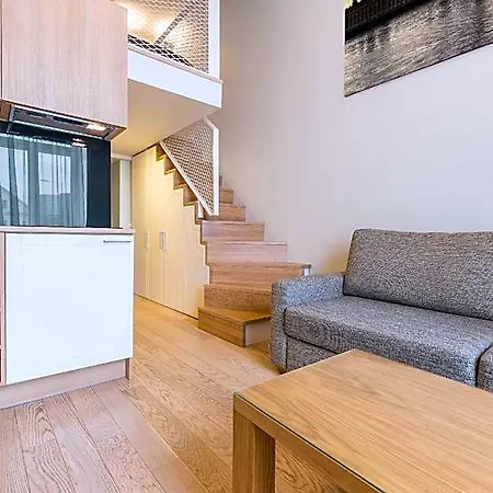 Stay Apartments فندق 5*